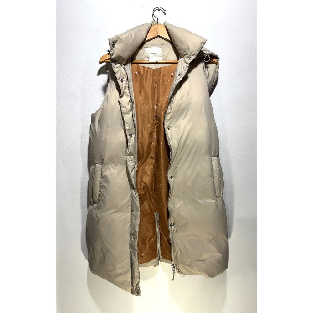 By Anthropologie puffer duster jacket vest neutral 55% Down outdoors women S